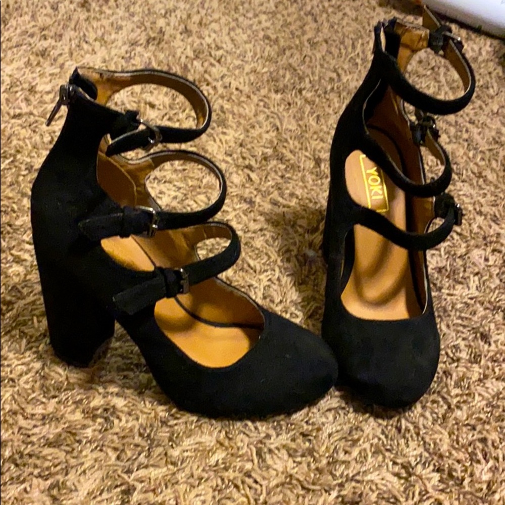 Women’s 6.5 Black Suede high heels